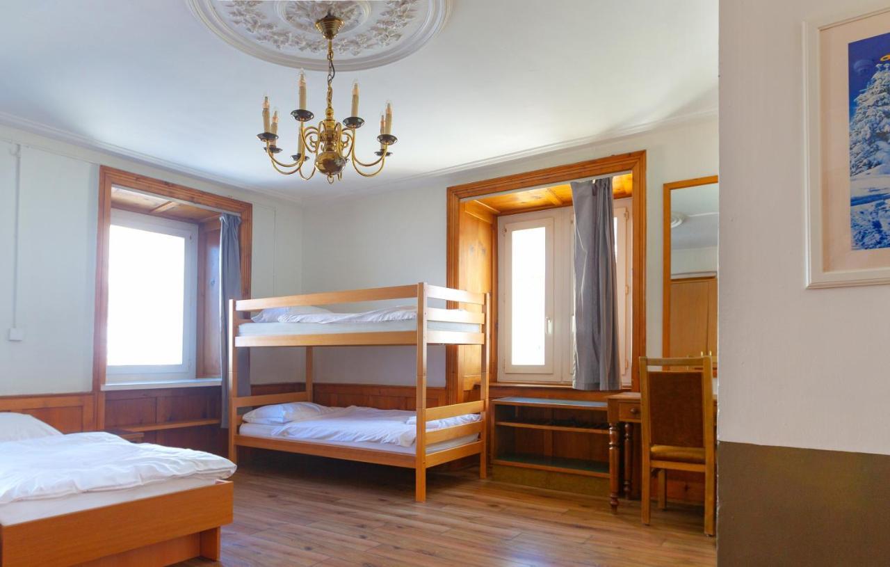 Hotel Jenatsch Парпан Экстерьер фото